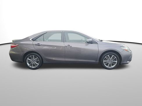 Used 2017 Toyota Camry XSE image 7