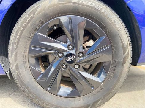 Used 2021 Hyundai Elantra SEL FWD image 10