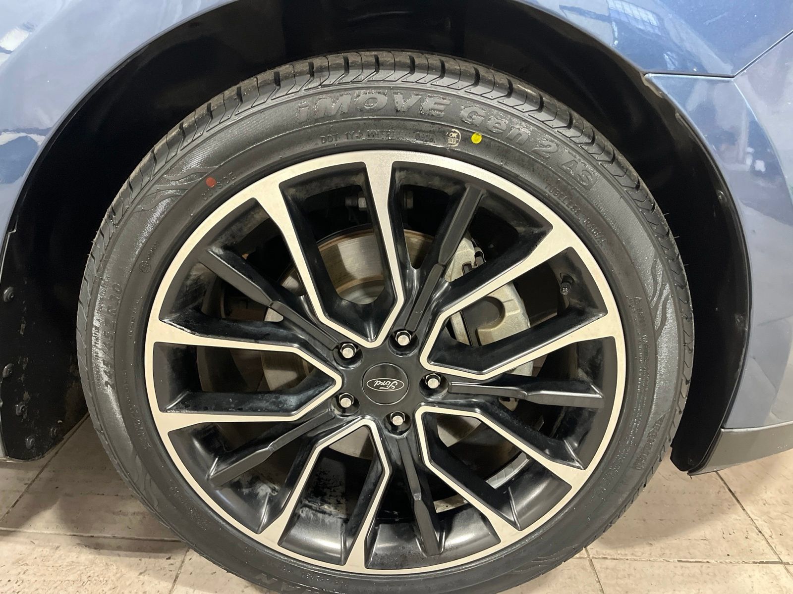 Used 2018 Ford Taurus SEL w/ Equipment Group 201A FWD image 10