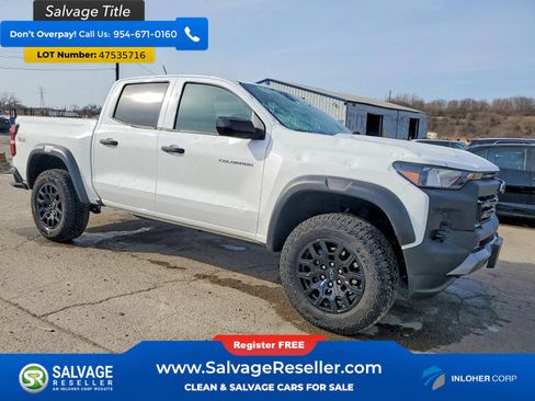 Used 2025 Chevrolet Colorado Trail Boss image 5