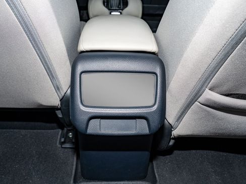 Certified 2023 Honda HR-V LX image 18