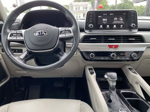 Used 2020 Kia Telluride S FWD image 11