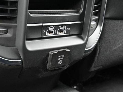 New 2026 RAM 2500 Laramie w/ Night Edition image 32