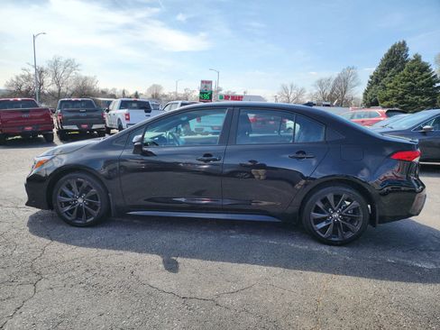Used 2023 Toyota Corolla SE image 4