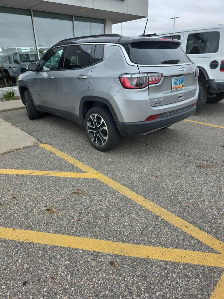 Certified 2024 Jeep Compass Limited AWD/4WD image 4
