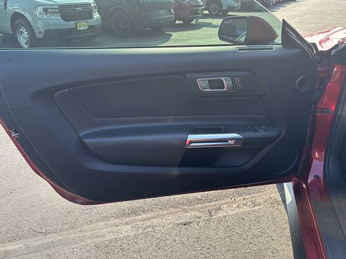 Certified 2022 Ford Mustang Coupe RWD image 13