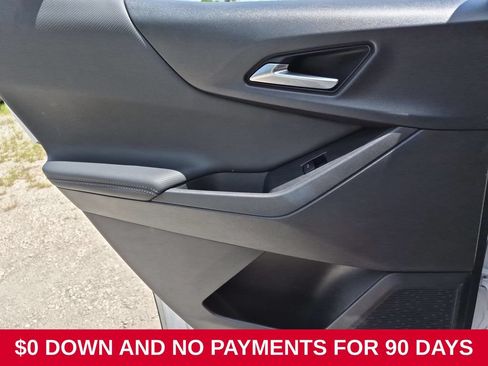 Used 2025 Chevrolet Equinox LT FWD image 27
