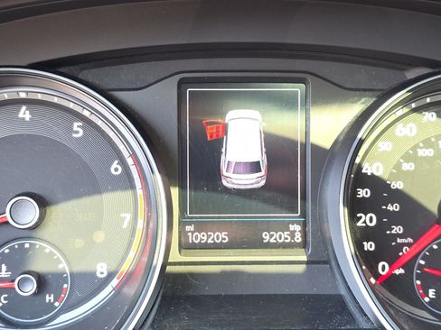 Used 2021 Volkswagen Atlas SE FWD image 7