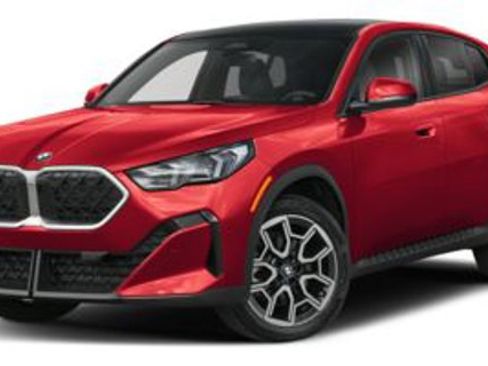 Used 2025 BMW X2 xDrive28i w/ M Sport Package image 1