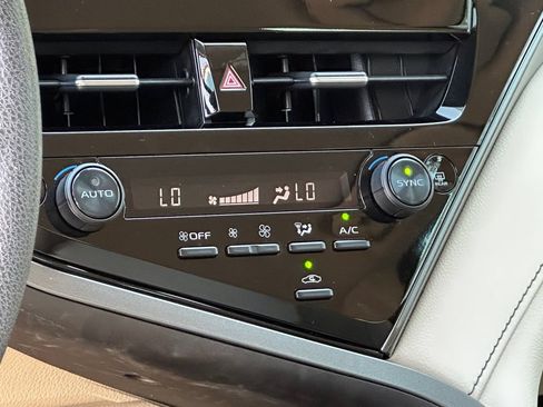 Used 2023 Toyota Camry LE FWD image 16