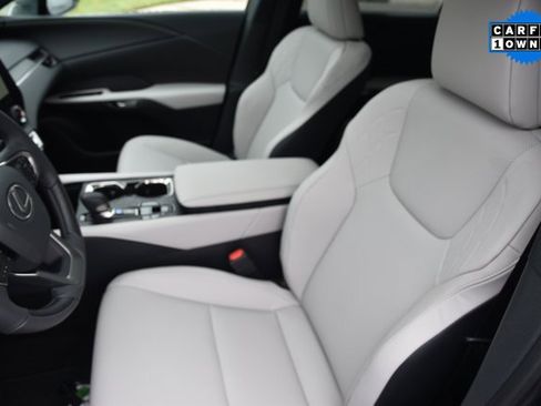 Used 2023 Lexus RX 350 Premium image 9