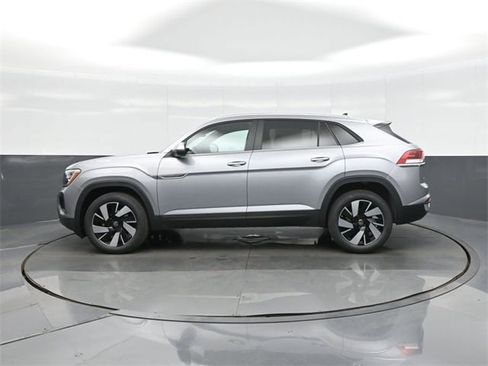 New 2026 Volkswagen Atlas Cross Sport SE image 4