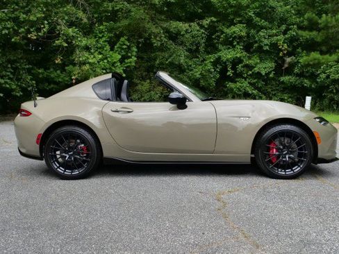 Used 2024 MAZDA MX-5 Miata RF Club w/ Weather Package RWD image 46