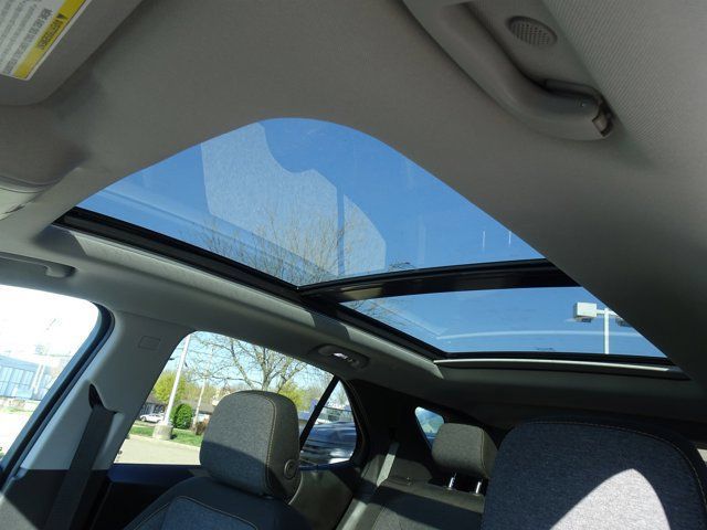 Used 2022 Chevrolet Equinox LT FWD image 19