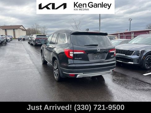 Used 2021 Honda Pilot Touring image 7