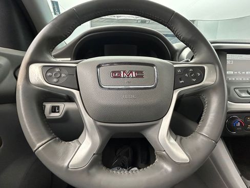 Used 2019 GMC Acadia SLE FWD image 18