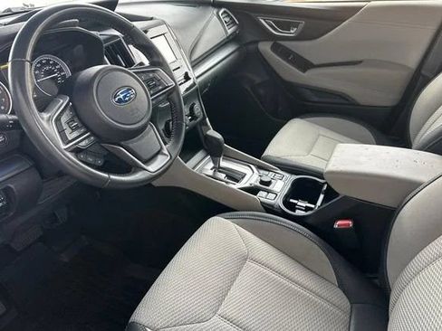 Used 2019 Subaru Forester Premium AWD/4WD image 10