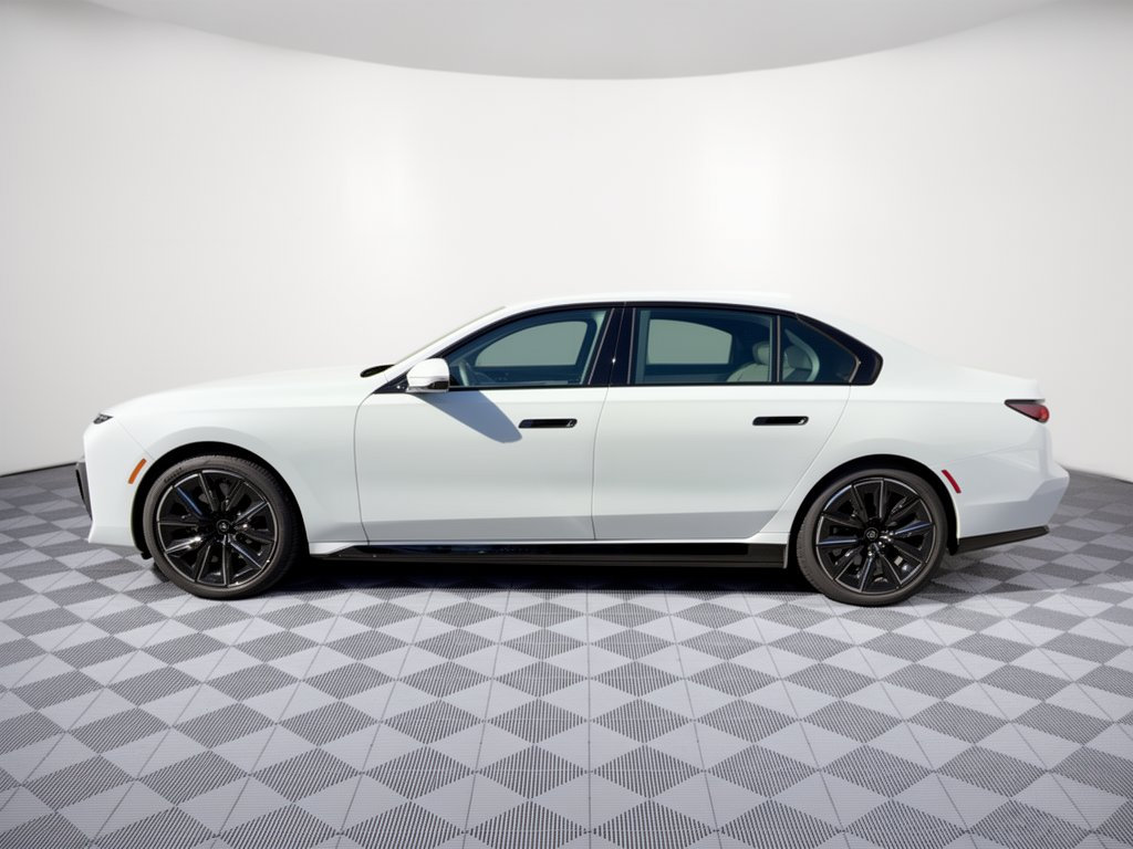 Used 2024 BMW i7 xDrive60 w/ Premium Package AWD/4WD image 2