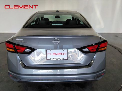 Used 2025 Nissan Altima 2.5 SV image 7