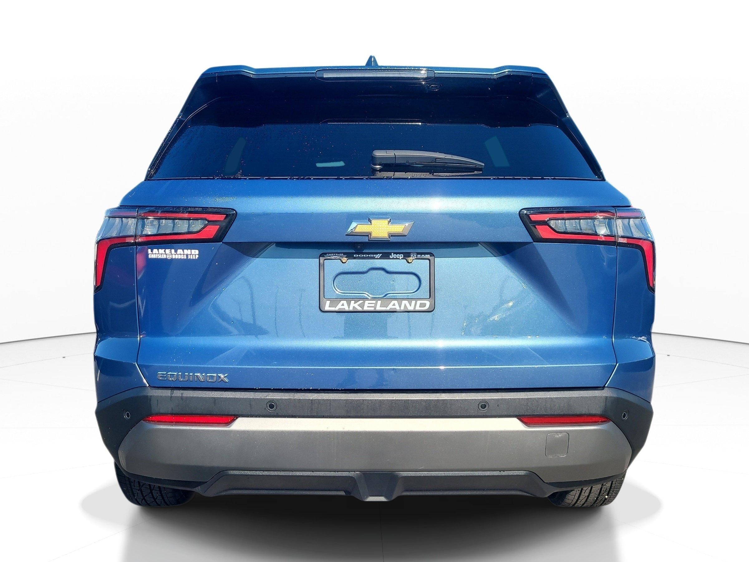 Used 2026 Chevrolet Equinox LT w/ Convenience Package II FWD image 5