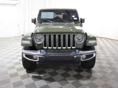 Used 2022 Jeep Wrangler Unlimited Sahara image 29