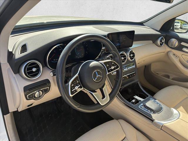 Used 2021 Mercedes-Benz GLC 300 4MATIC image 10
