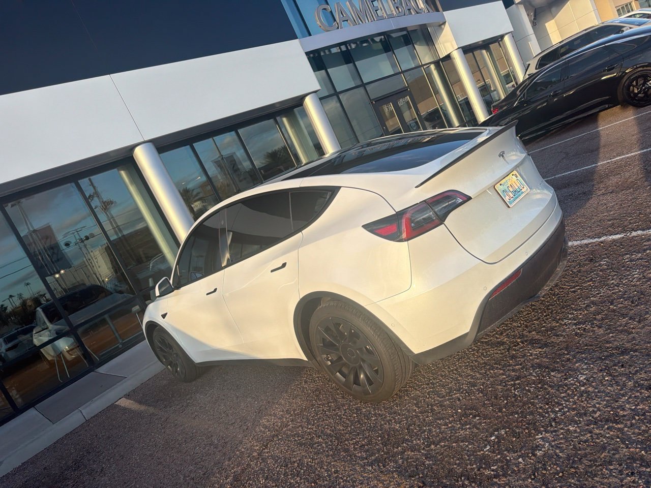 Used 2021 Tesla Model Y Long Range AWD/4WD image 3
