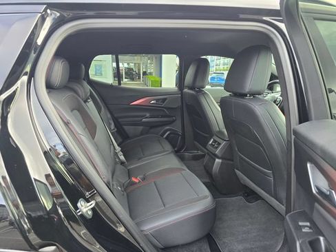 Used 2025 Chevrolet Equinox EV RS FWD image 15