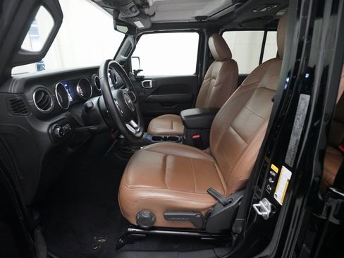 Used 2021 Jeep Wrangler Unlimited Sahara image 6