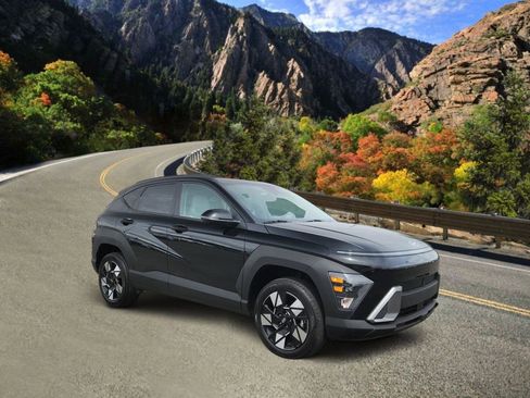 Used 2025 Hyundai Kona SEL image 6