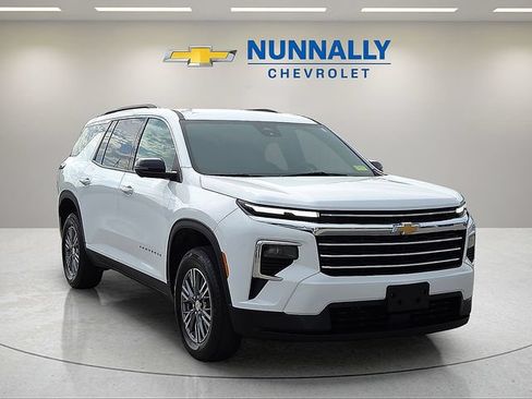 Certified 2024 Chevrolet Traverse LT AWD/4WD image 7