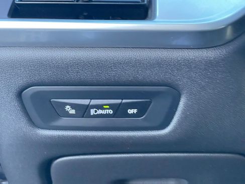 Used 2024 BMW X5 xDrive50e image 15