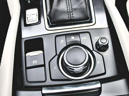 Used 2016 MAZDA MAZDA6 Grand Touring image 20