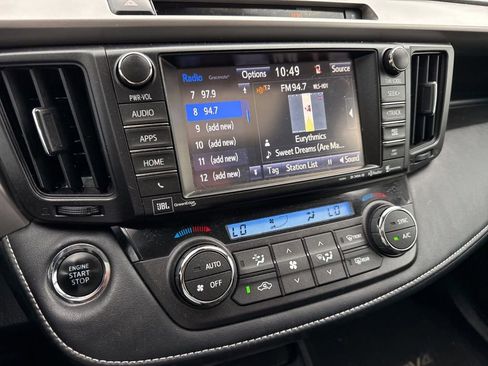 Used 2016 Toyota RAV4 Limited image 20