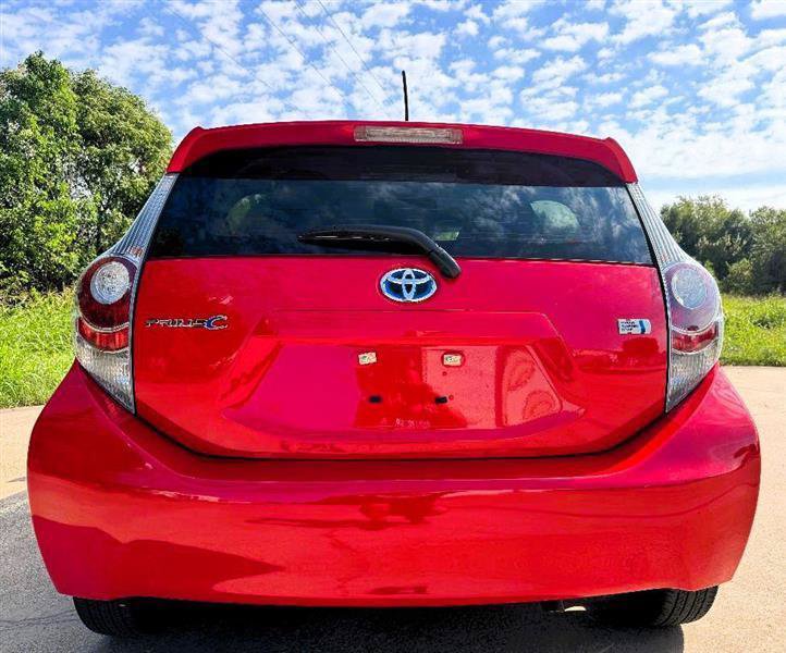 Used 2012 Toyota Prius C Three FWD image 17