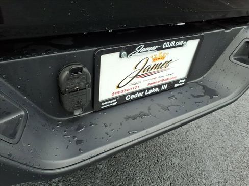 Used 2021 Jeep Gladiator Overland image 27