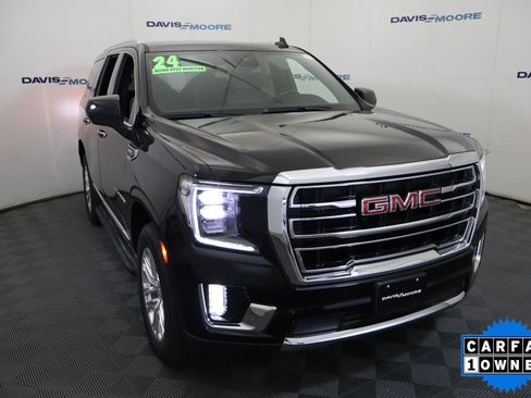 Used 2024 GMC Yukon SLT w/ Max Trailering Package AWD/4WD image 3