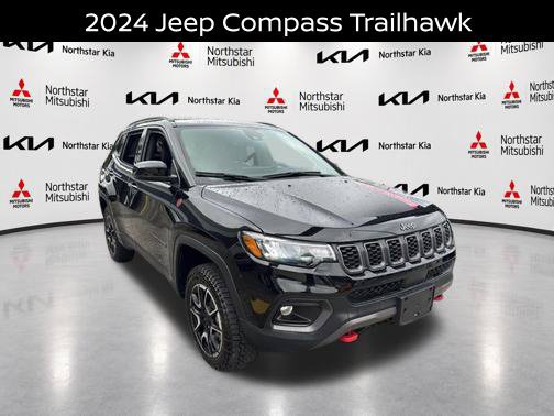 Used 2024 Jeep Compass Trailhawk AWD/4WD image 8