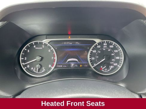 Used 2024 Nissan Sentra SV w/ SV Premium Package image 27