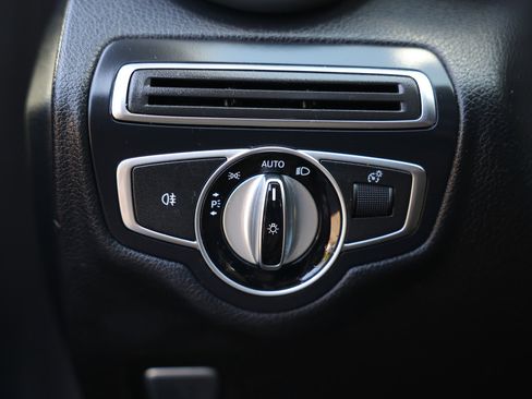 Used 2016 Mercedes-Benz C 300 Sedan image 44