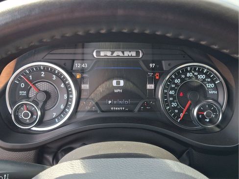 Used 2024 RAM 1500 Laramie AWD/4WD image 19