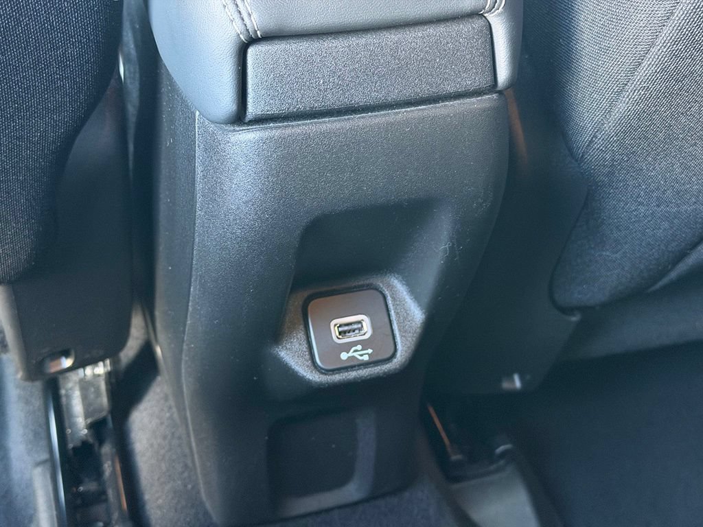 Certified 2022 Jeep Renegade Latitude AWD/4WD image 24