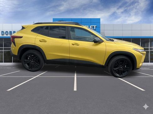 Used 2025 Chevrolet Trax ACTIV image 7