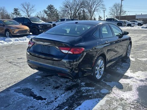 Used 2015 Chrysler 200 S w/ Comfort Group image 5