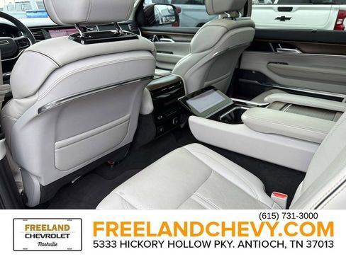 Used 2022 Jeep Grand Wagoneer Series II image 18