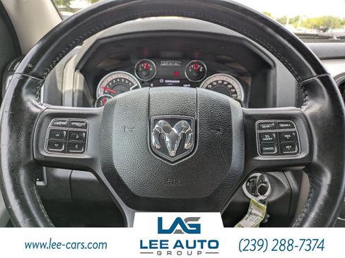 Used 2020 RAM 1500 Classic SLT w/ Luxury Group RWD image 22