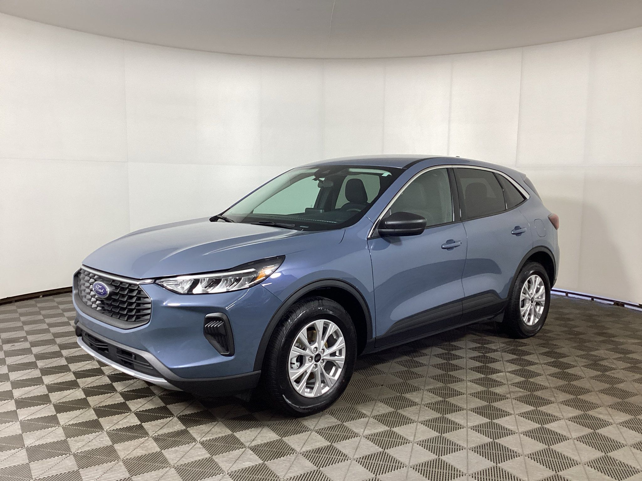 Certified 2023 Ford Escape Active AWD/4WD image 5