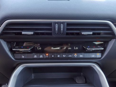 Used 2024 MAZDA CX-90 Plug-In Hybrid w/ Preferred AWD/4WD image 24