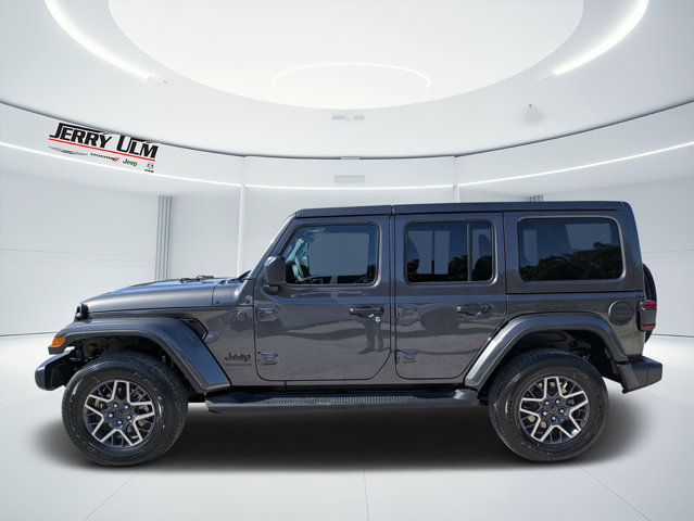 New 2026 Jeep Wrangler Unlimited Sahara AWD/4WD image 6