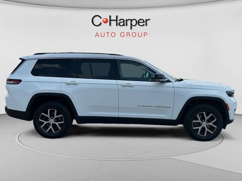 Used 2023 Jeep Grand Cherokee L Limited AWD/4WD image 2